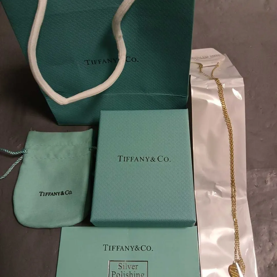 BOXED TIFFANY & CO HEART PENDANT NECKLACE - 925 STAMP