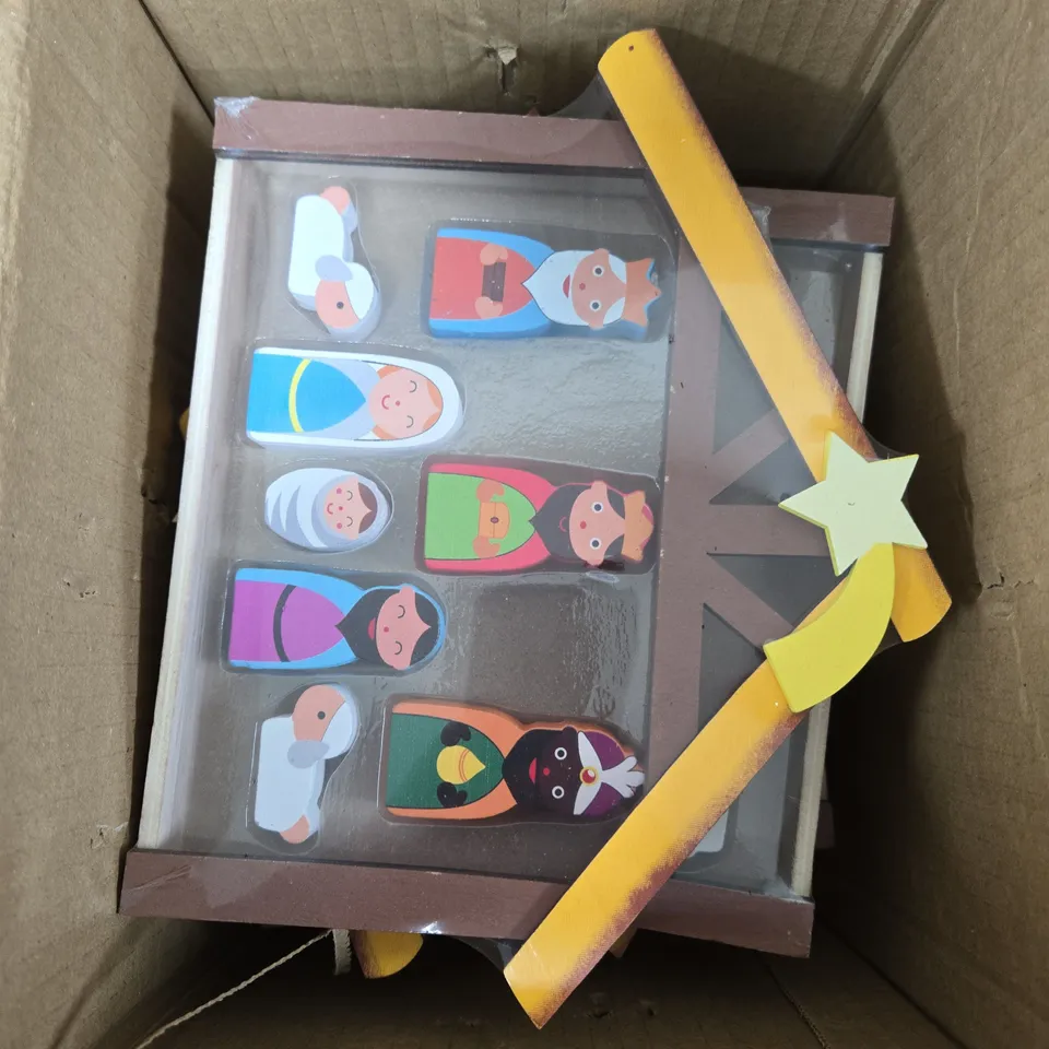 6 X GISELA GRAHAM PAINTED WOOD KIDS NATIVITY FIGURES WITH STABLE 