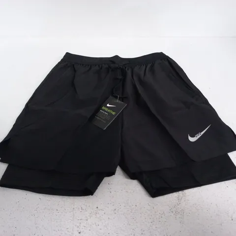NIKE BREATHE SHORTS – BLACK (MEN'S) - LARGE