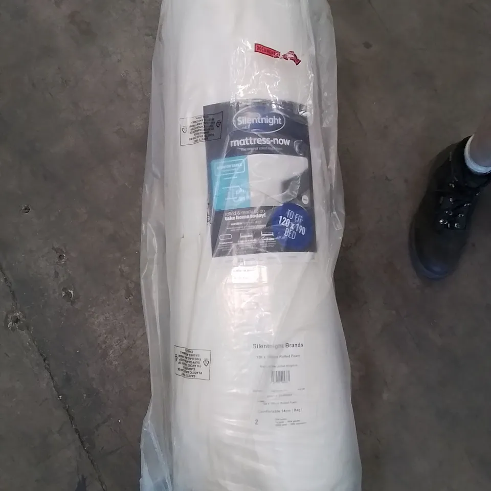 QUALITY ROLLED SILENTNIGHT SMALL DOUBLE MATTRESS 