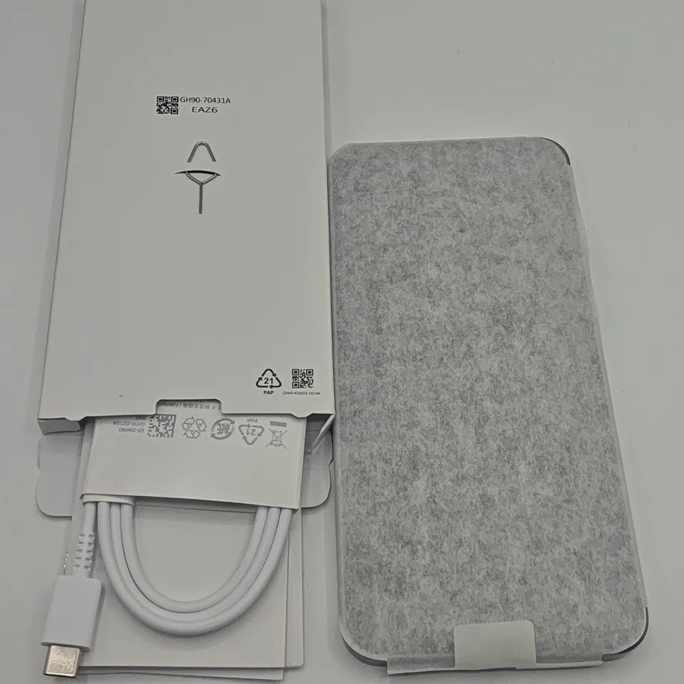 BOXED SAMSUNG GALAXY A17 5G 4/128GB IN GRAY - SM-A176B