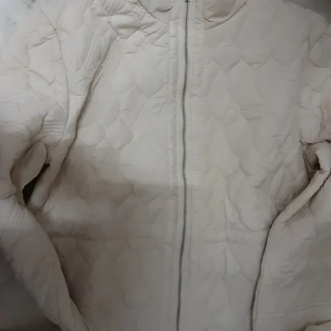 BOX CONTAINING 8 PCS MARLA WYNNE CREAM COAT , SIZE L