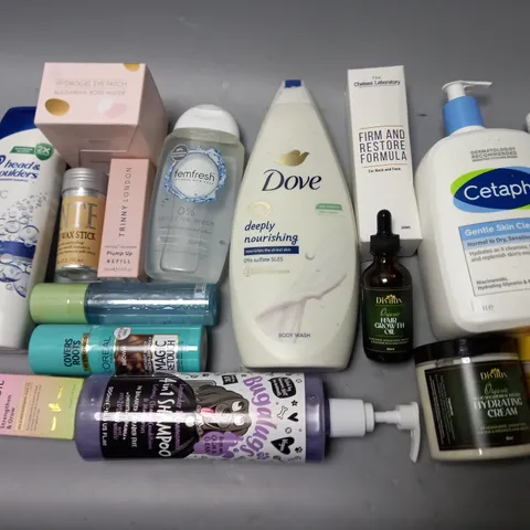 LOT OF APPROXIMATELY 25 ASSORTED HEALTH AND BEAUTY ITEMS TO INCLUDE CETAPHIL CLEANSER, DIVILUX HAIR GROWTH OIL AND BULGARIAN ROSE WATER PATCHES