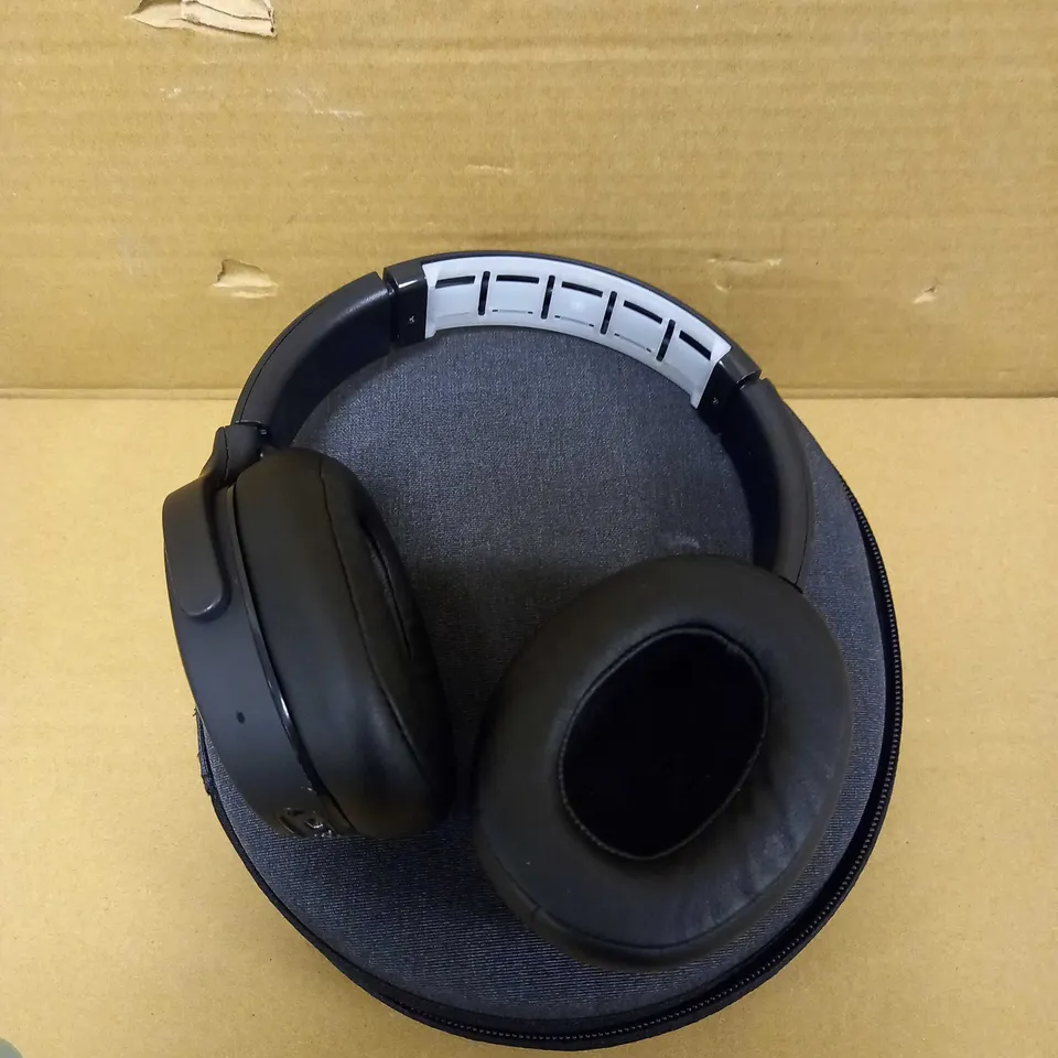 SKULLCANDY S6HCW WIRELESS BLUETOOTH HEADPHONES 