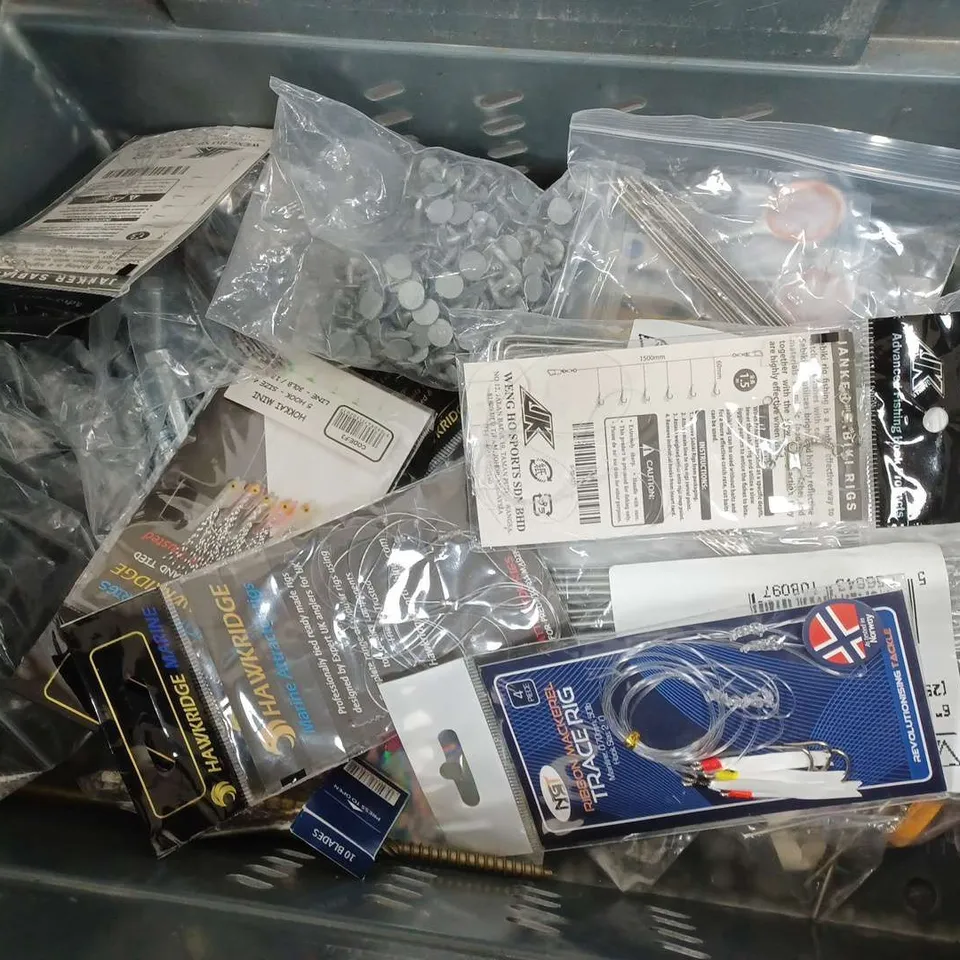 APPROXIMATELY 15 ASSORTED PRODUCTS TO INCLUDE 6-INCH GALVANISED METAL PEGS, STARRETT RECIPROCATING SAW BLADES, MACKEREL FEATHERS  
