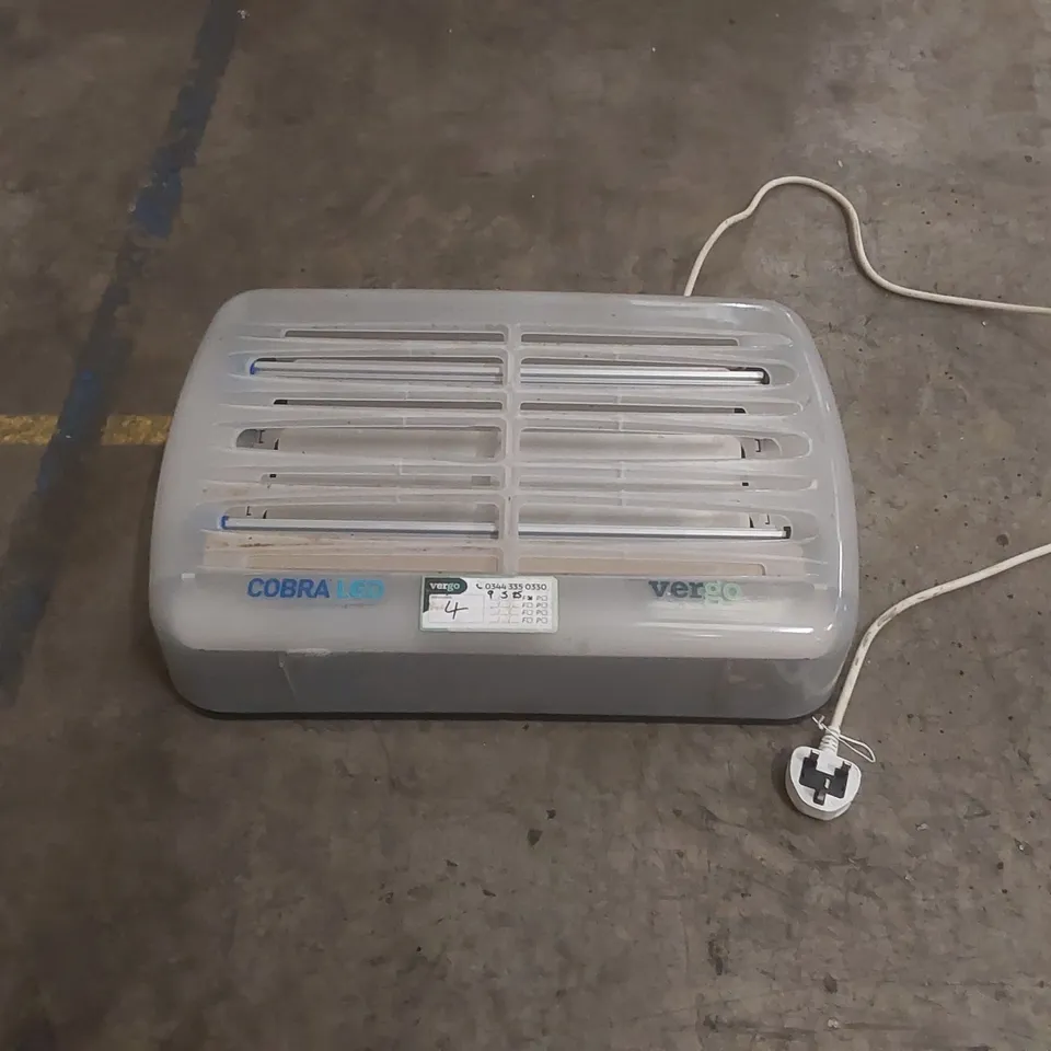 COBRA LED COMMERCIAL ELECTRIC FLY KILLER