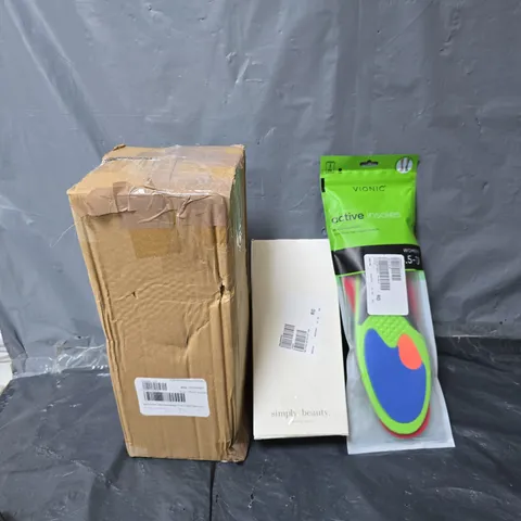 BOX OF APPROXIMATELY 12 ASSORTED ITEMS TO INCLUDE - INSOLES , TOUCH LAMPS , ETC 
