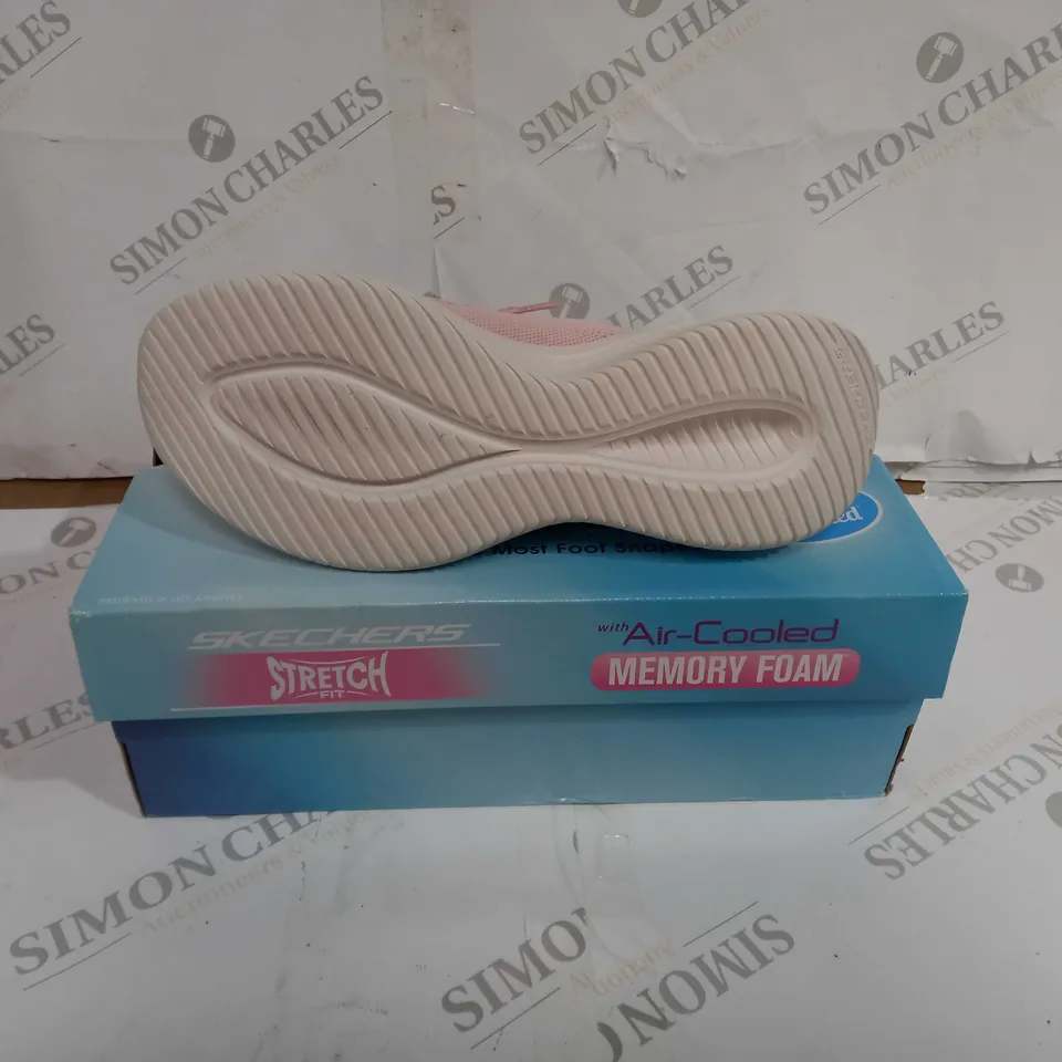 BOXED PAIR OF SKECHERS STRETCH FIT ULTRA FLEX 3.0 SHOES ROSE UK SIZE 6