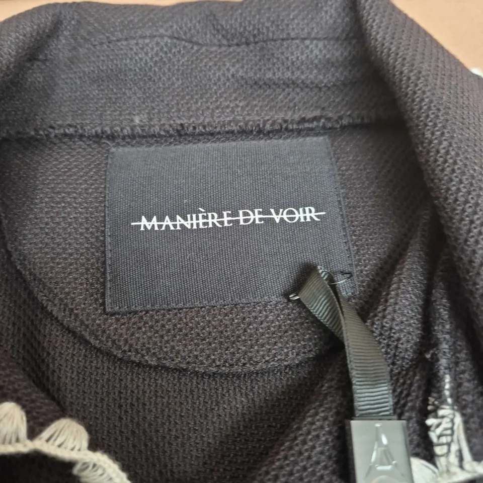 MANIÈRE DE VOIR MEN'S POLO SHIRT – BLACK KNIT WITH WHITE TRIM, SIZE M