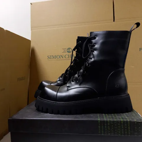 KOI BLACK SQUARE TOE LACE UP BOOTS - SIZE 9
