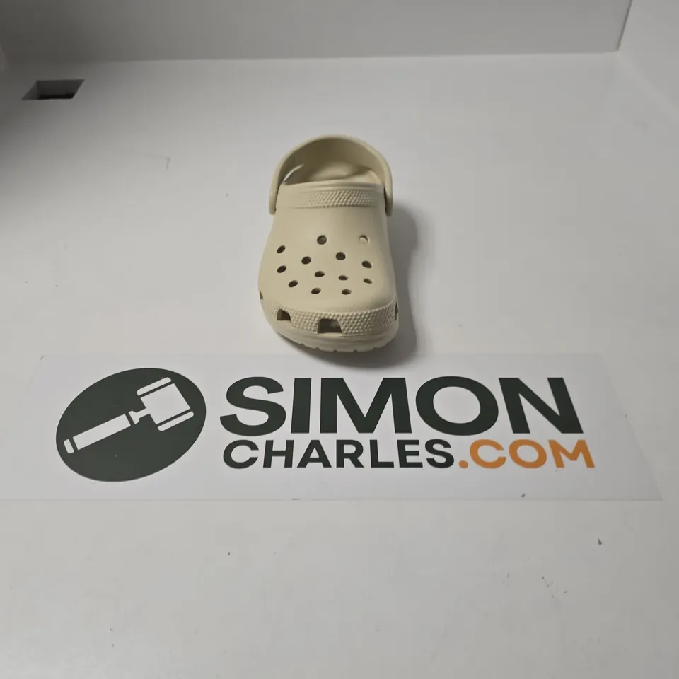 UNBOXED PAIR OF CROCS CLASSIC CLOGS IN BONE - UK J3