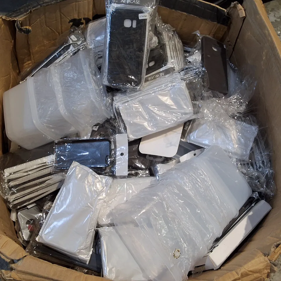 LARGE QUANTITY OF ASSORTED ITEMS TO INCLUDE PHONE CASES AND SCREEN PROTECTORS, PLASTIC TUBS, MONITORS AND PARASOL