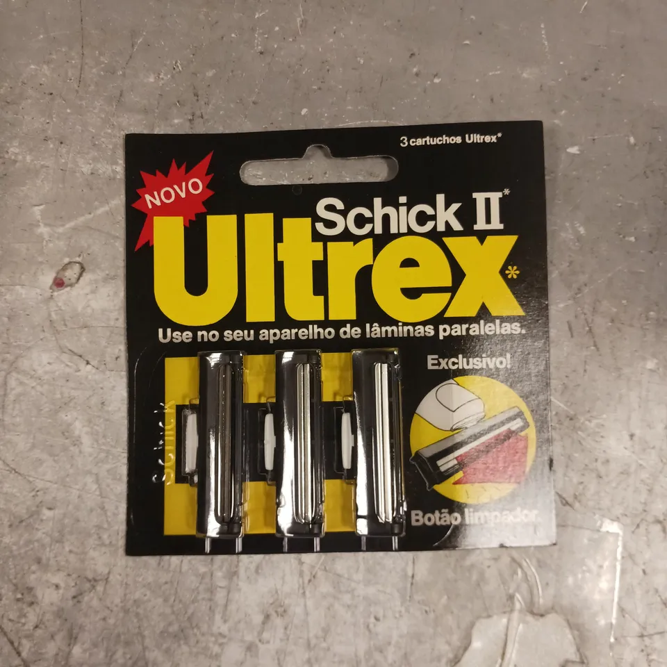 APPROXIMATELY 140 PACKS OF ULTREX SCHICK II TWIN BLADE RAZOR HEADS 