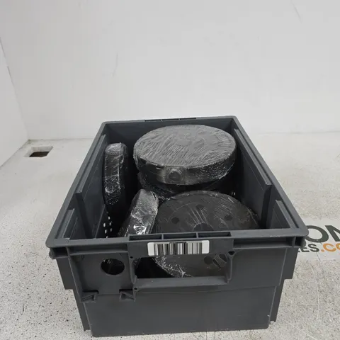 TOTE OF APPROXIMATELY 8 ASSORTED BARBELL WEIGHTS TO INCLUDE 2KG