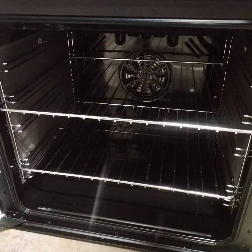 HISENSE HDE3211BWUK ELECTRIC COOKER - WHITE 