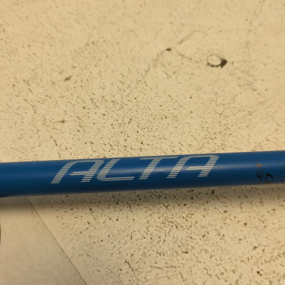PING GOLF DRIVER WITH BLUE SHAFT AND GOLF PRIDE GRIP