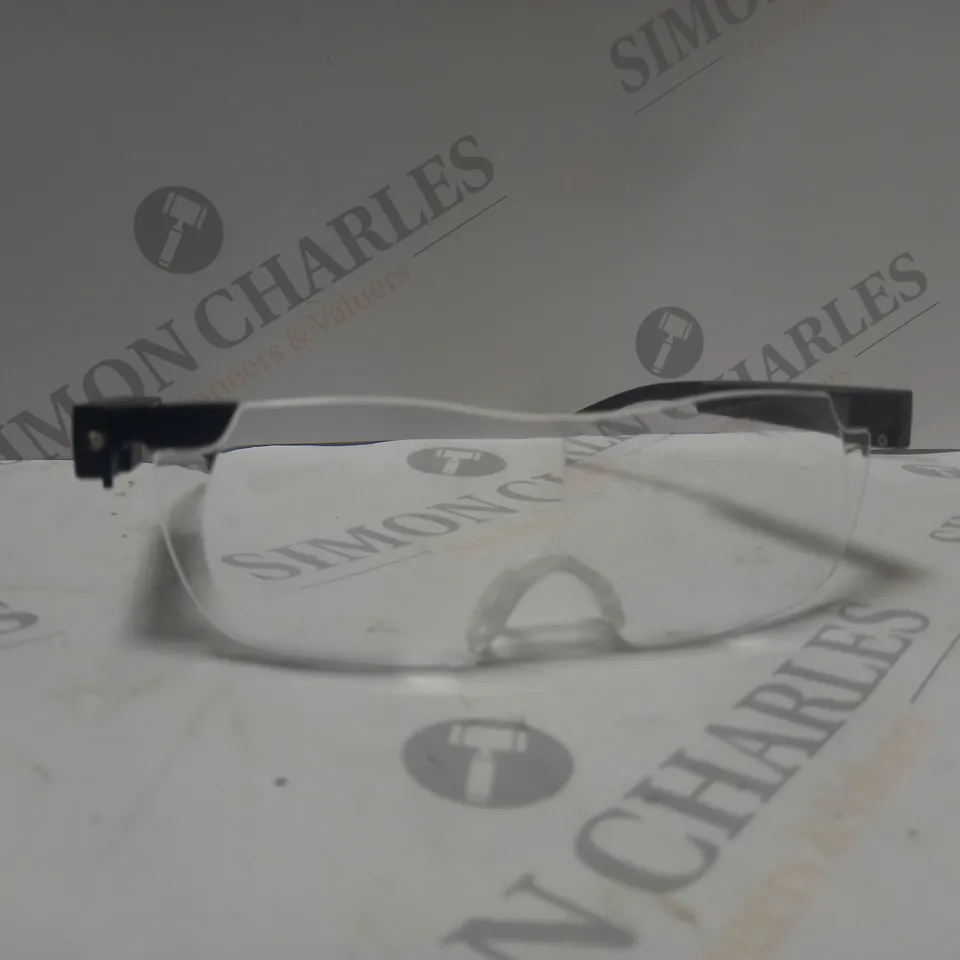 TWO SCREWFIX USB MAGNIFYING GLASSES
