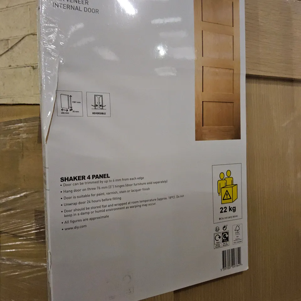 SHAKER 4 PANEL OAK VENEER INTERNAL DOOR 1981 X 686mm