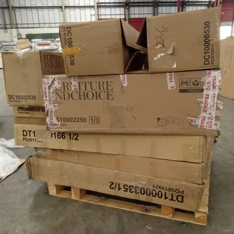 PALLET OF ASSORTED INCOMPLETE DESIGNER FURNITURE AND SOFA PARTS AND PIECES 