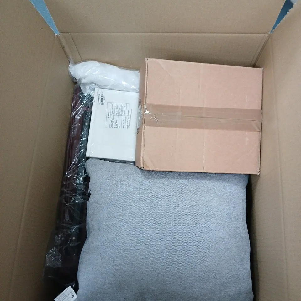 UNISEX HOODED PADDED VEST XL A BOX OF VARIOUS HOUSEHOLD ITEMS APPROXIMATELY 7 IN TOTAL .