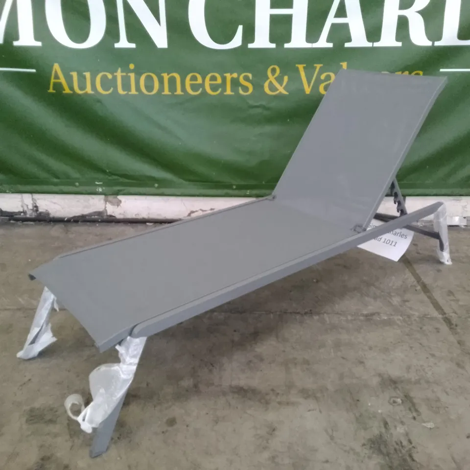 GOODHOME MOOREA ALUMINIUM SUNLOUNGER