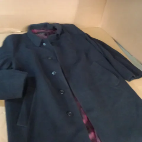 BUGATTI SUPERFINE WOOL AND CASHMERE COAT IN BLACK - 42R