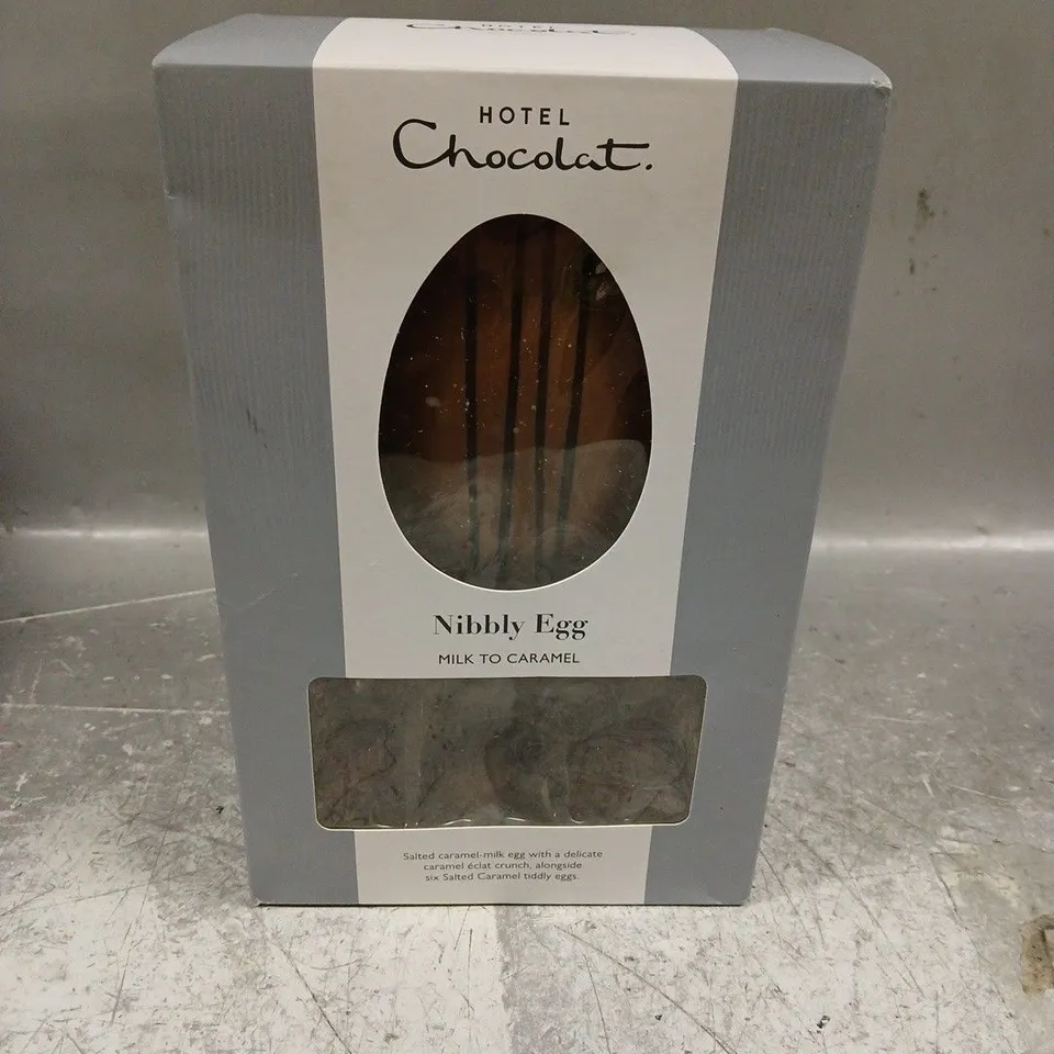 HOTEL CHOCOLAT NIBBLY EGG MILK TO CARAMEL 210G