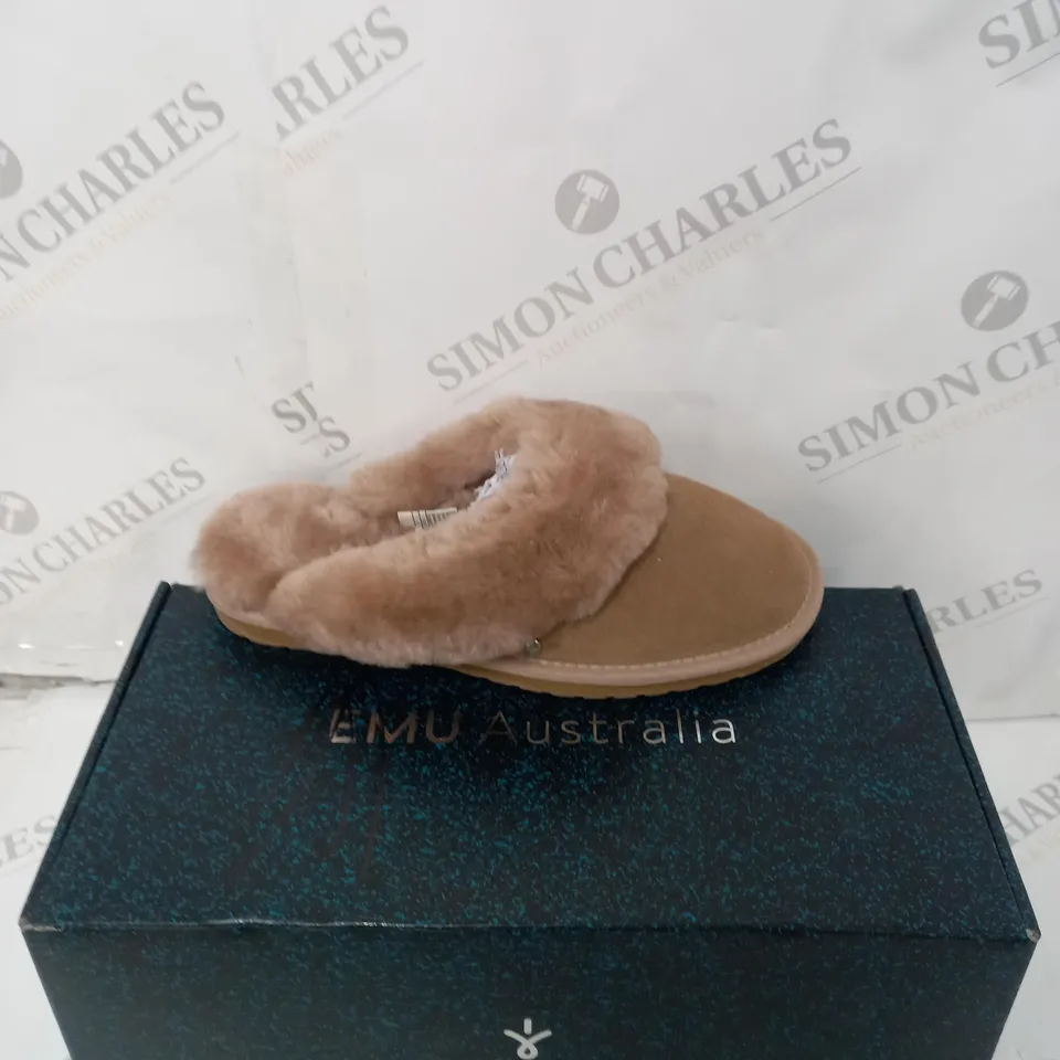 EMU AUSTRALIA JOLIE SLIPPERS - SIZE 4