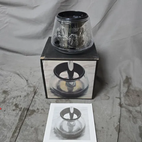 MAKE UP BRUSH CLEANER, CLEAN AND DRY IN SECONDS. BOXED