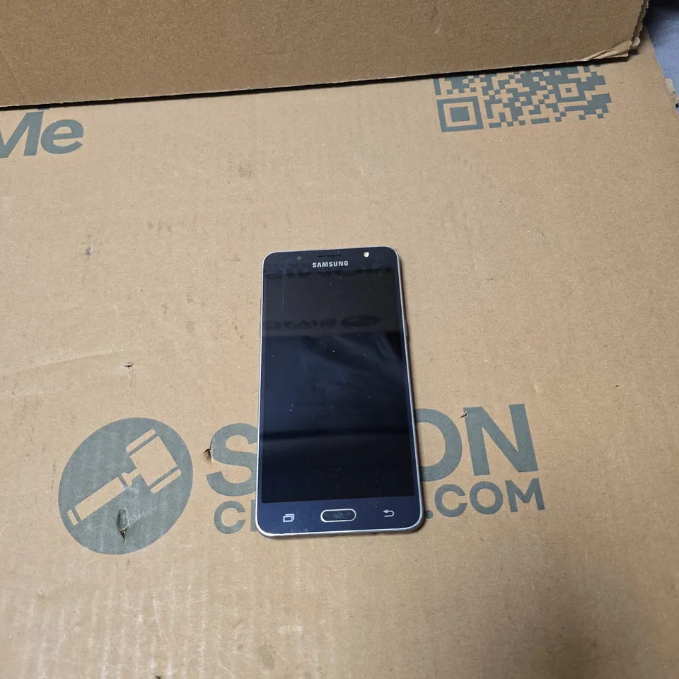 SAMSUNG GALAXY J5 PHONE
