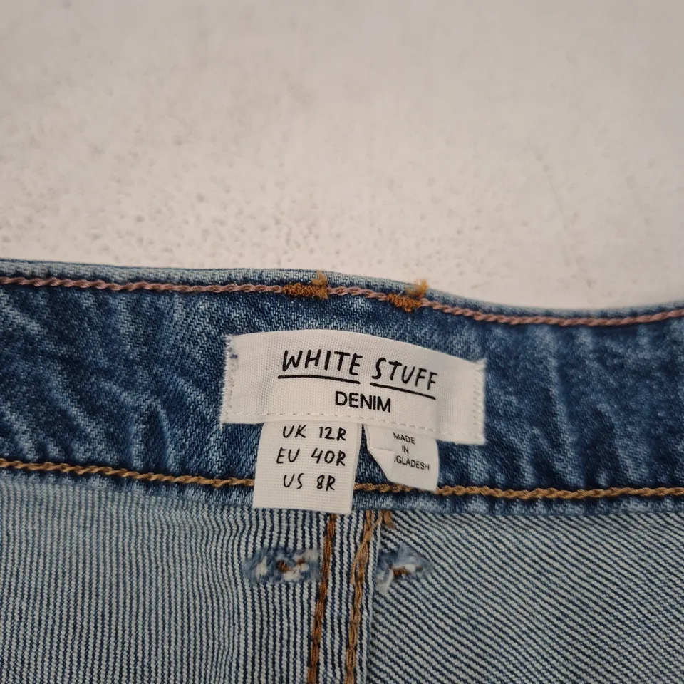 WHITE STUFF DENIM SHORTS – UK 12R (EU 40R, US 8R)