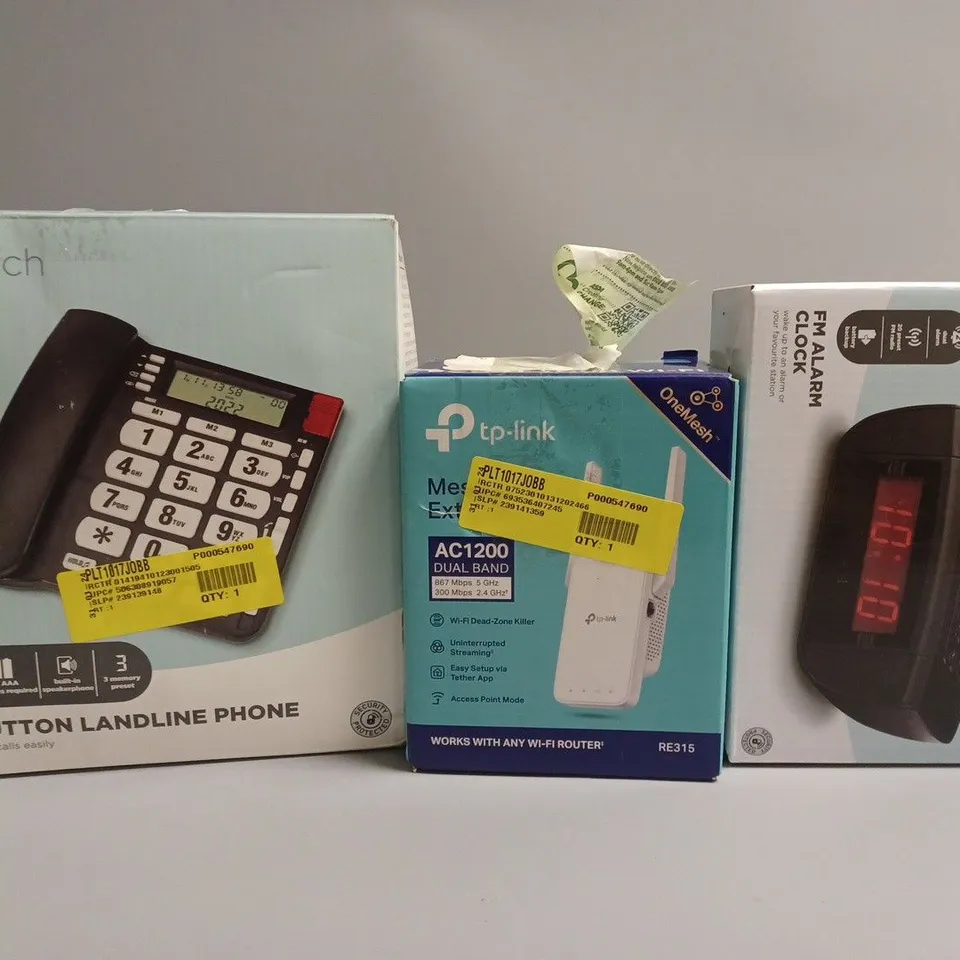 APPROXIMATELY 8 ASSORTED ELECTRICAL ITEMS TO INCLUDE OFFICE PHONE , MIXX 0X1 HEADPHONES, ALARM CLOCK , ETC