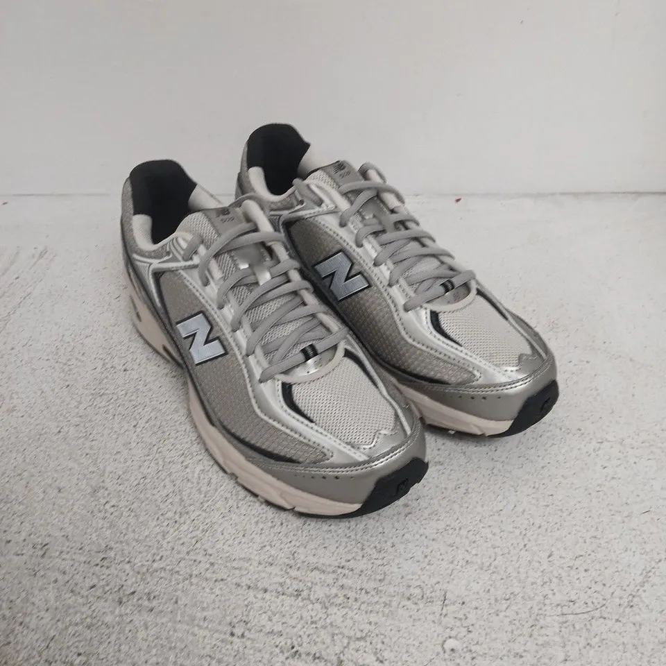 NEW BALANCE MEN'S RUNNING SHOES – GREY/SILVER