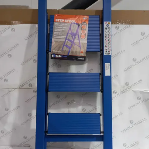 SLIMLINE BLUE STEP LADDER / COLLECTION ONLY