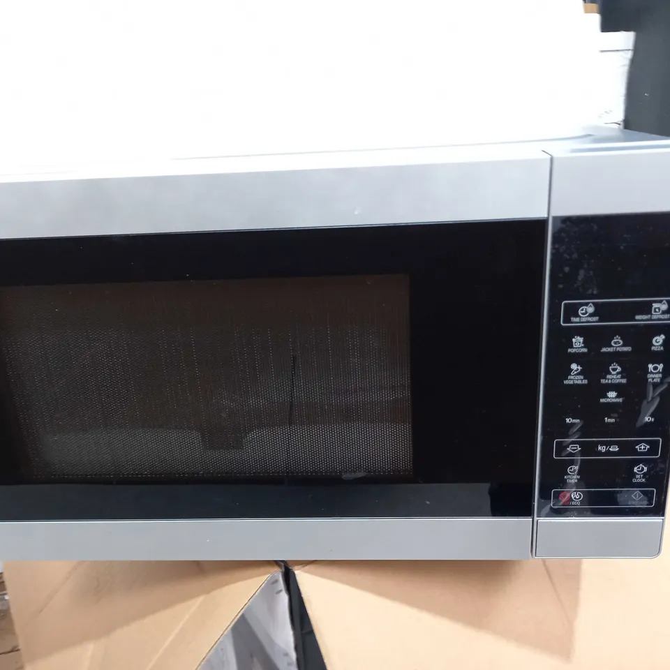 SHARP YC-MS51U-S SOLO DIGITAL MICROWAVE OVEN 900W, 11 POWER LEVELS - SILVER