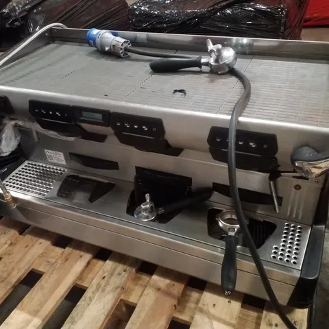 RANCILIO RAN7-3 COMMERCIAL 3 GROUP BARRISTA COFFEE MACHINE 