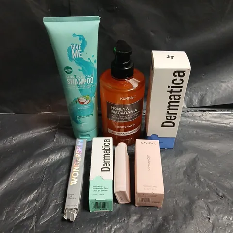 APPROXIMATEY 20 ASSORTED HEALTH AND BEAUTY PRODUCTS TO INCLUDE - DERMATICA SQUALENE CREAM CLEANSER - ESTRID ANTIPERSPIRANT REFILL - WONDERSKIN POWER FULL MASCARA - ETC