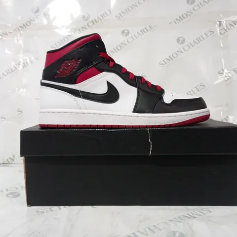 BOXED PAIR OF NIKE AIR JORDAN 1 MID SHOES IN WHITE/BLACK/RED UK SIZE 11