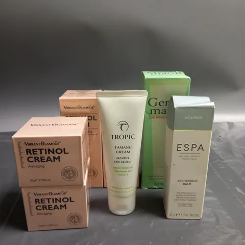 APPROXIMATELY 20 ASSORTED COSMETICS AND BEAUTY ITEMS TO INCLUDE VIBRANT GLAMOUR 1% RETINOL SERUM (30ML), ESPA SKIN RESCUE BALM (30G), LOLAS LASHES ADHESIVE EYELINER IN BLACK (1ML), ETC