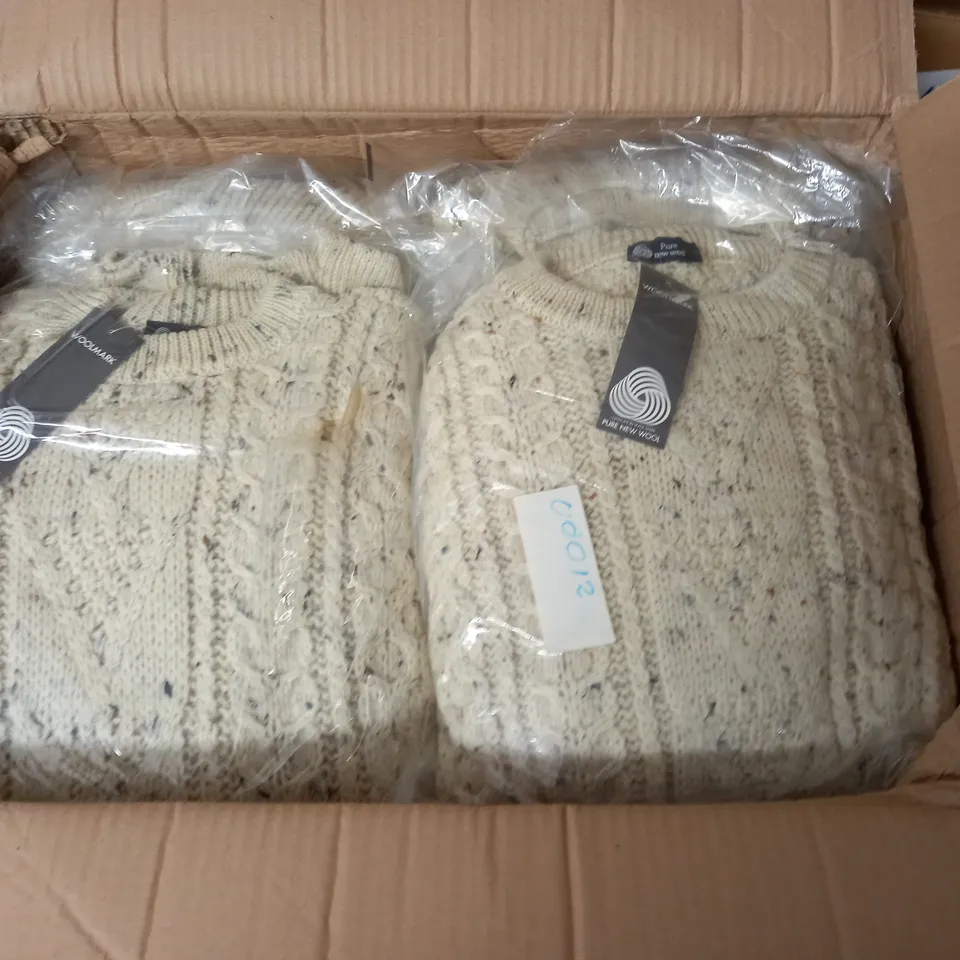 LOT OF APPROXIMATELY 10 AS NEW PURE NEW WOOL KNITTED CREW JUMPERS IN ECRU - ALL L