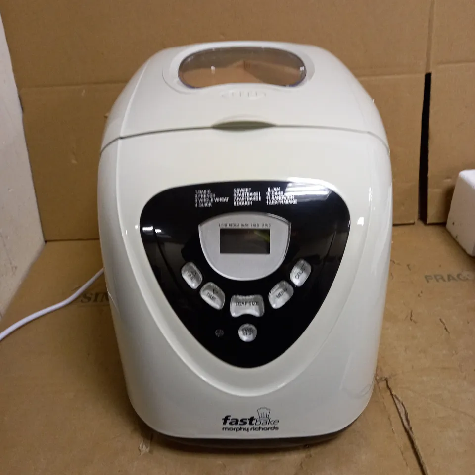 MORPHY RICHARDS FASTBAKE BREADMAKER