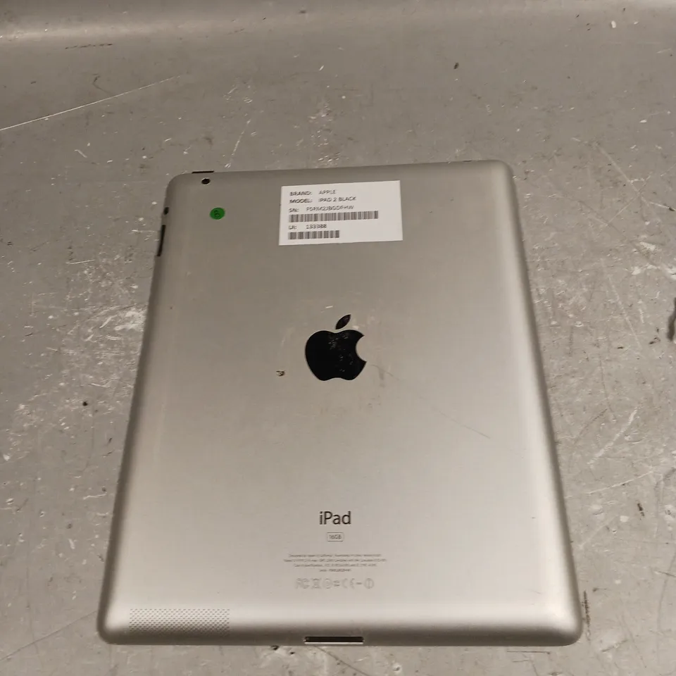 APPLE IPAD 2 SILVER 16GB - MODEL A1395