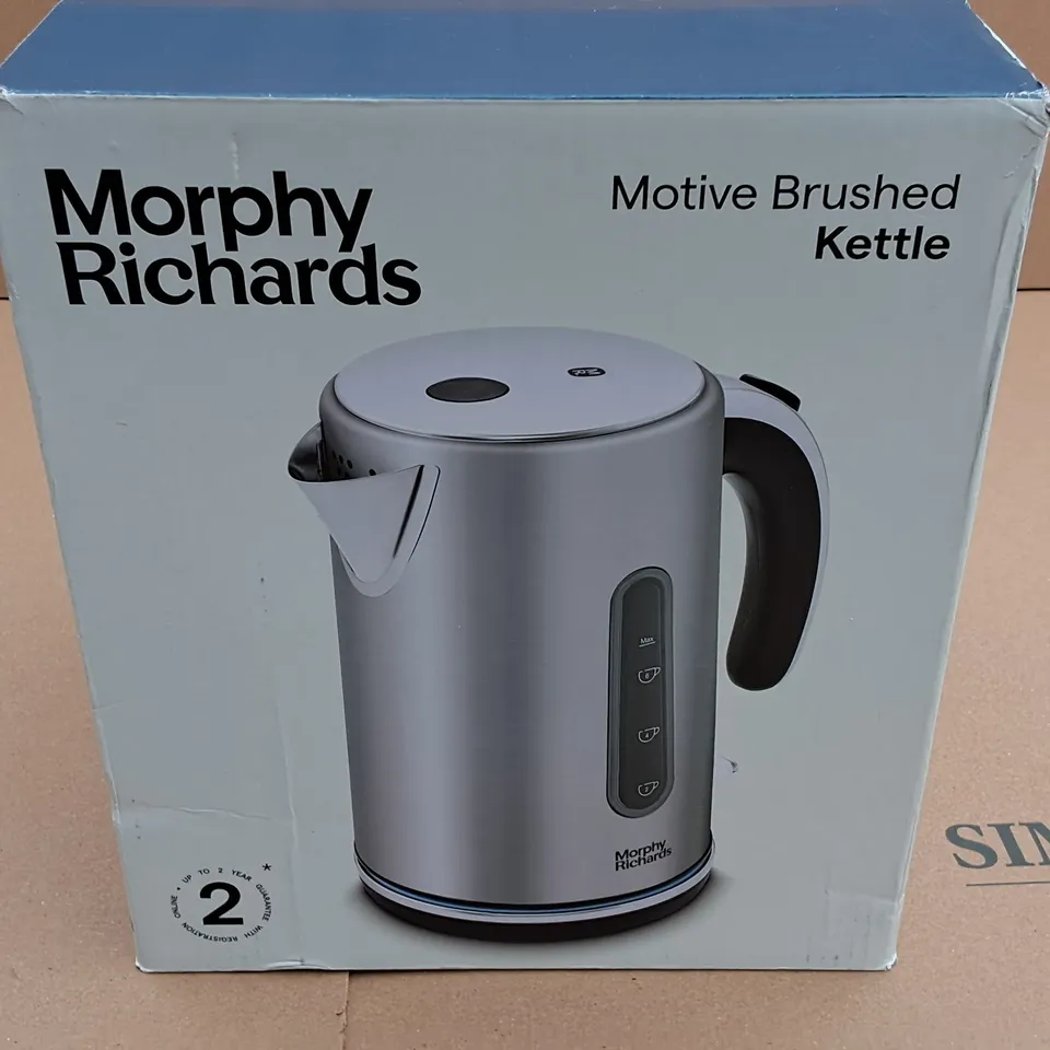 BOXED MORPHY RICHARDS MOTIVE BRUSHED KETTLE 