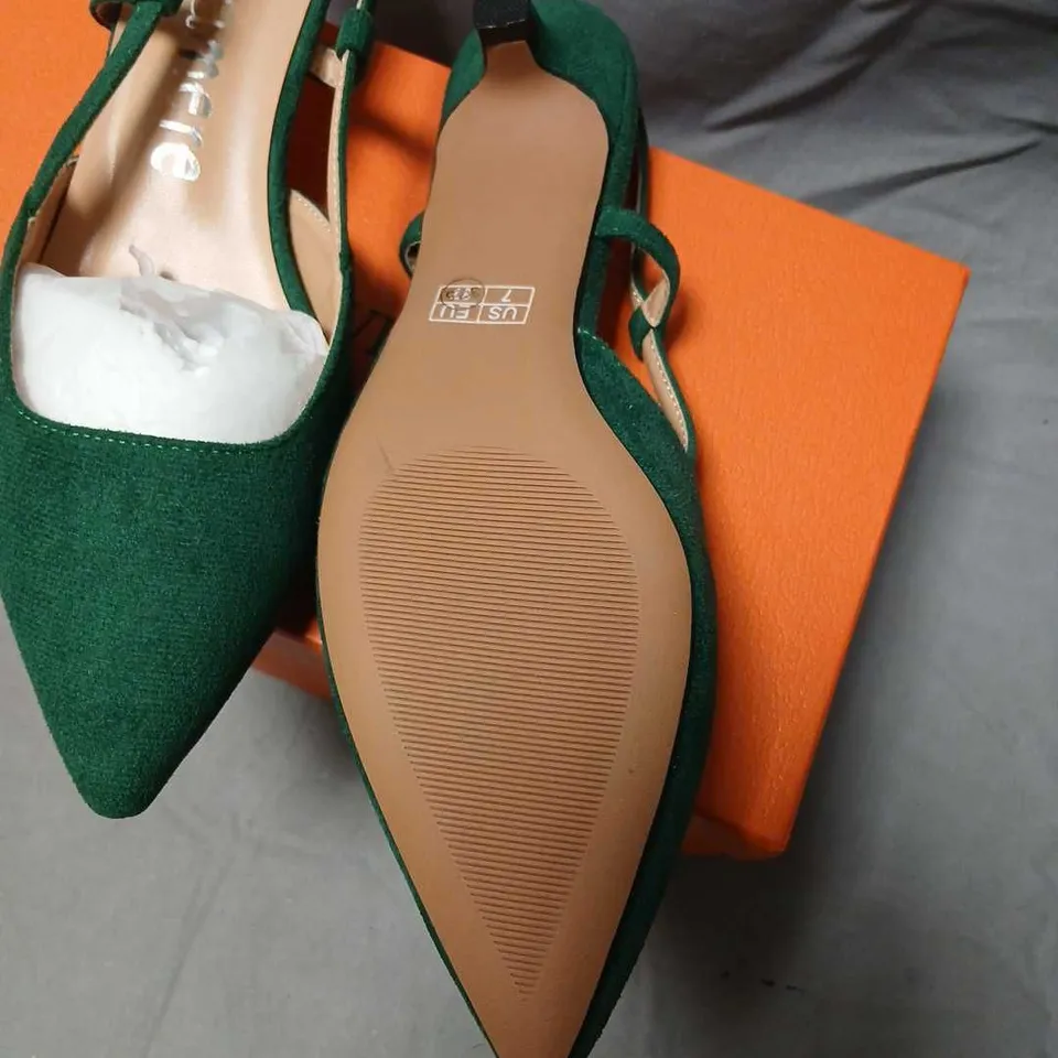 CASTAMERE GREEN SUEDE SLINGBACK HEELS SIZE 37