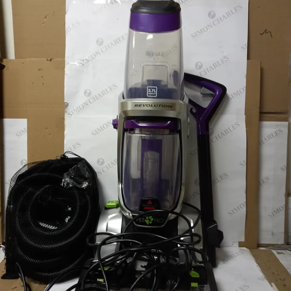 BISSELL PROHEAT 2X REVOLUTION PET PRO CARPET CLEANER 