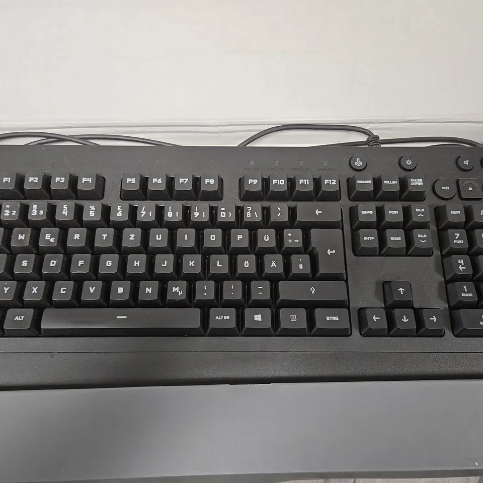 BOXED LOGITECH G213 WIRED GAMING KEYBOARD (GERMAN LAYOUT)