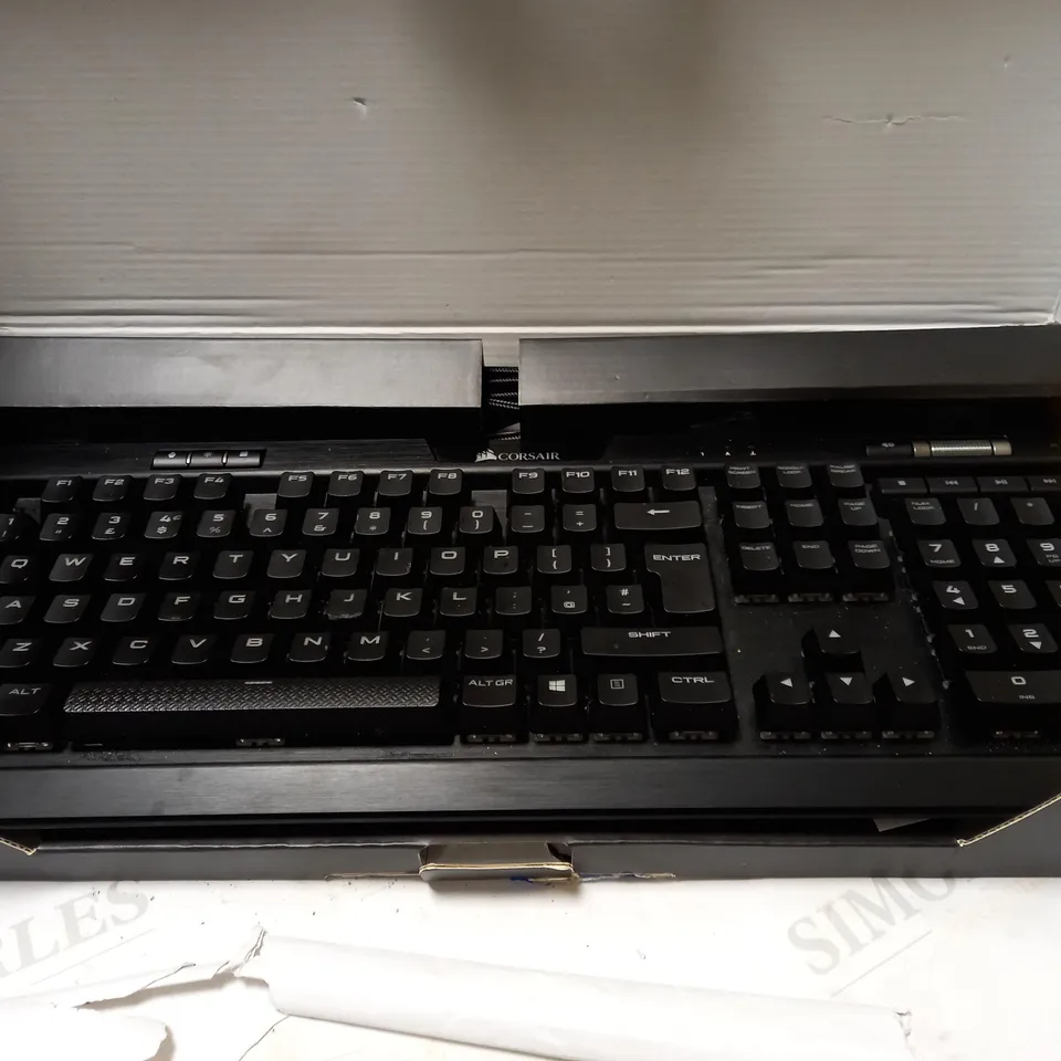 CORSAIR K70 RGB MK.2 GAMING KEYBOARD