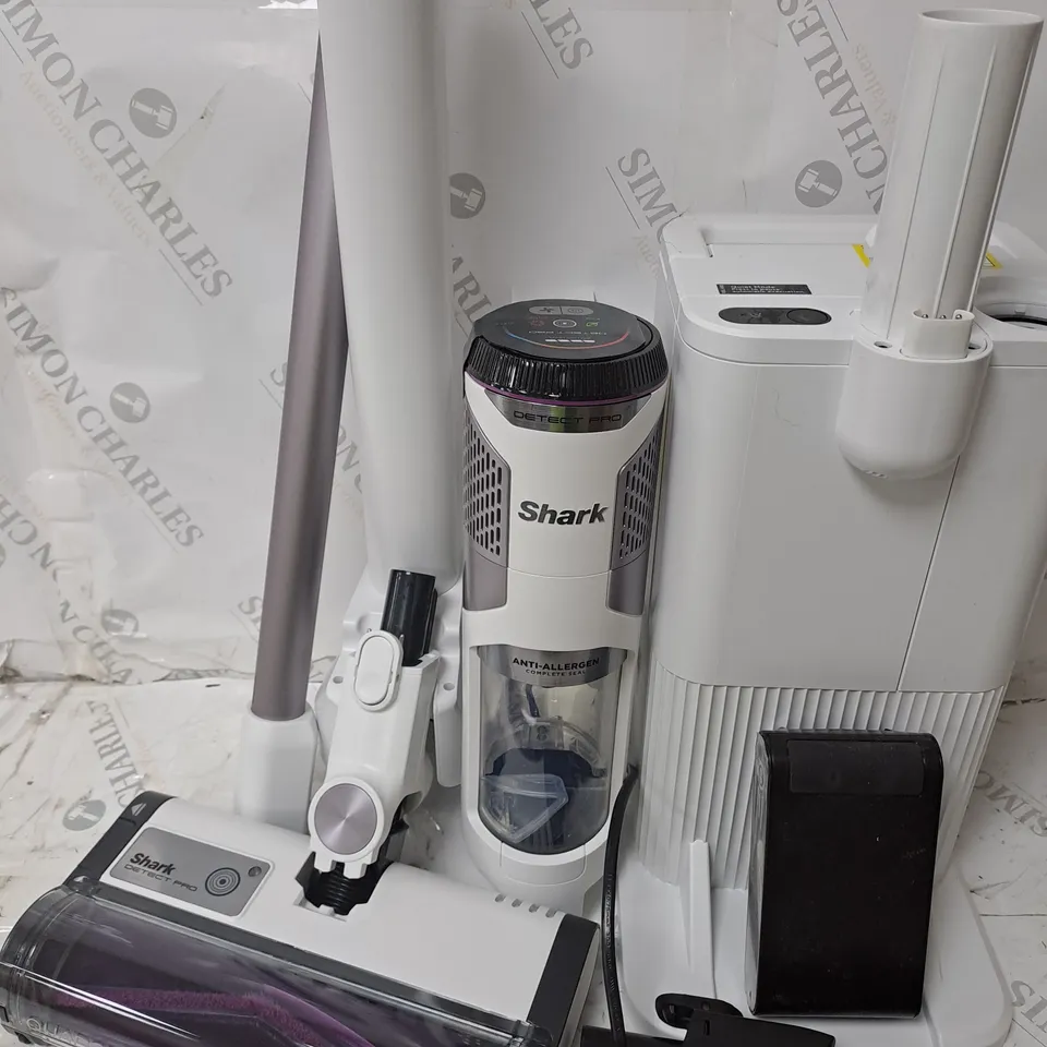SHARK DETECT PRO 1.3L AUTO EMPTY VACUUM CLEANER IW3510UK