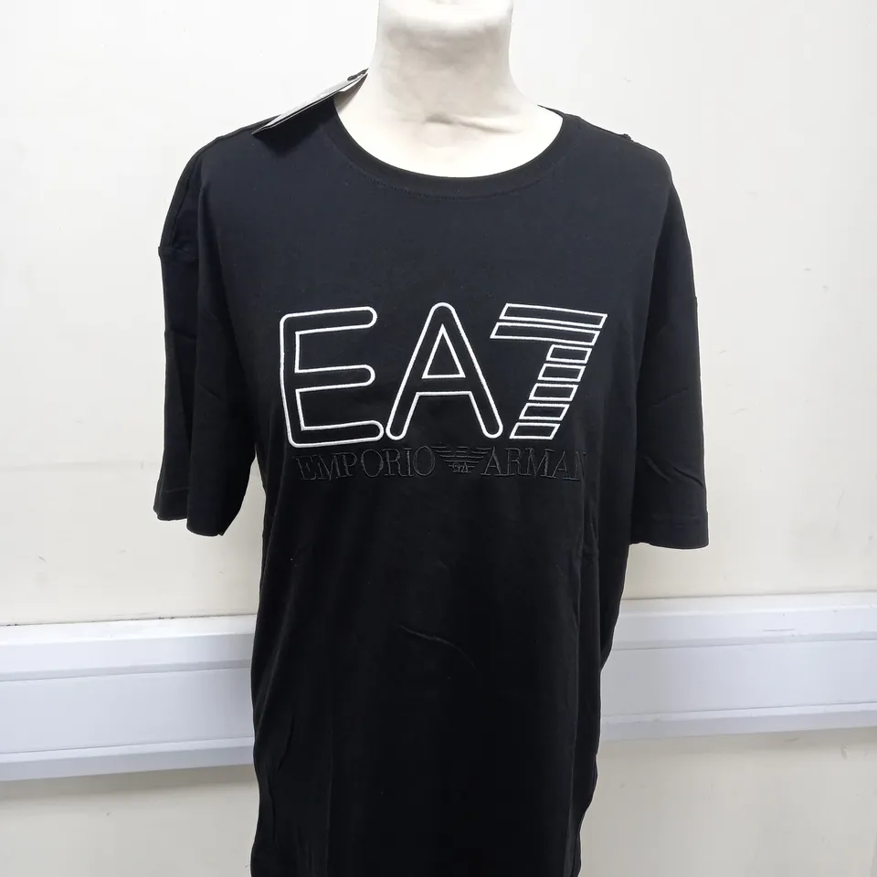 EMPORIO ARMANI LOGO T-SHIRT SIZE M