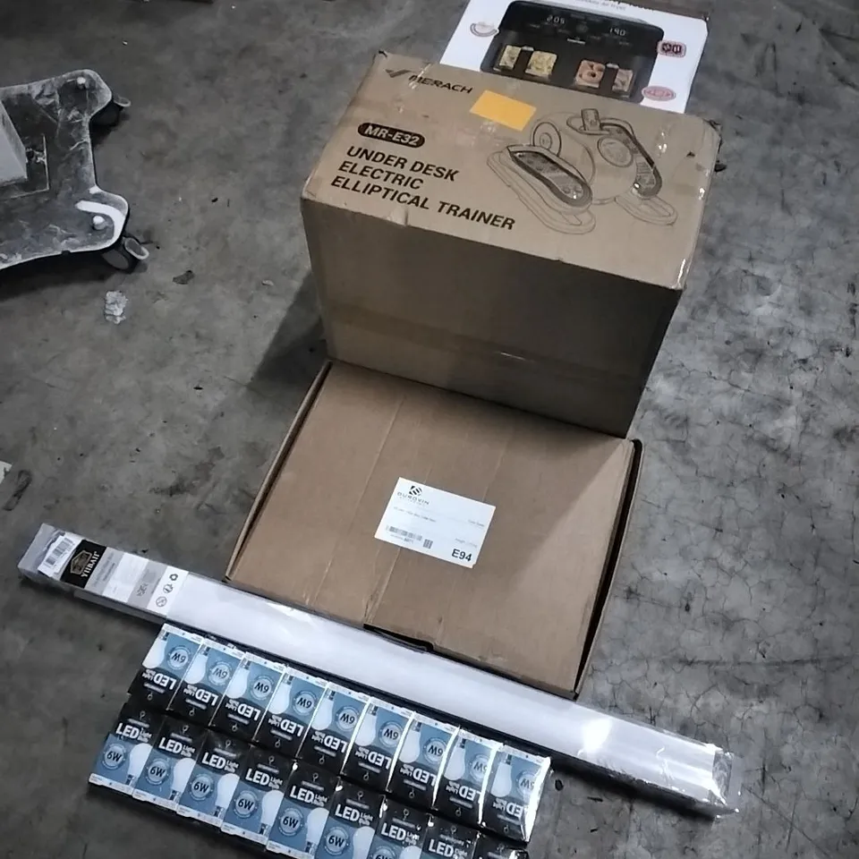 PALLET OF HOUSEHOLD ITEMS TO INCLUDE 6W LED BULBS, DAY AND NIGHT ROLLER BLINDS, SLIM TOILET SEAT,  UNDER DESK ELECTRIC ELLIPTICAL TRAINER,  AIR FRYER AND OTHER ASSORTED ITEMS...